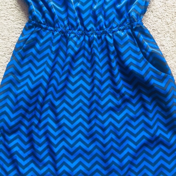 Pink Rose dress size small chevron print - Picture 5 of 8